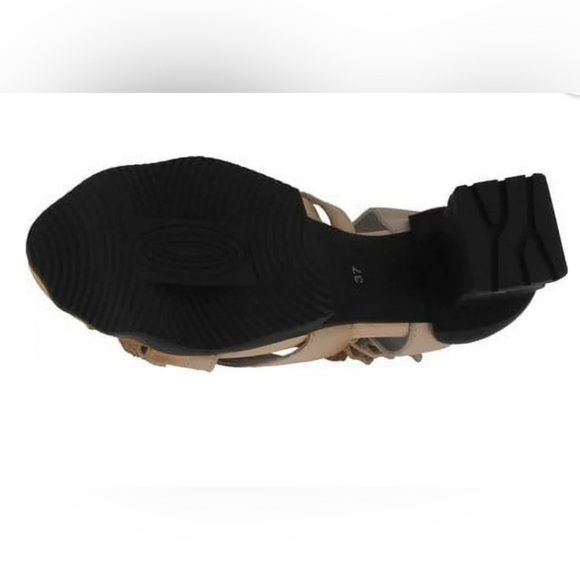 L’Artiste Ankle strap sandals Leather - Picture 13 of 13